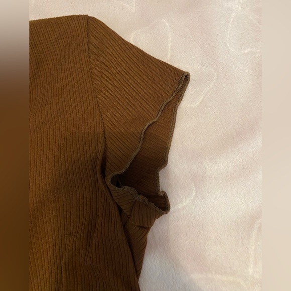 Brown Button-Up Ribbed Top - Picture 3 of 5